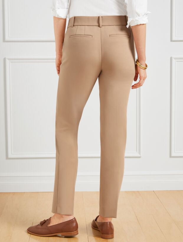 Try-On Reviews: Talbots Hampshire Pants & Relaxed Chinos - Classy