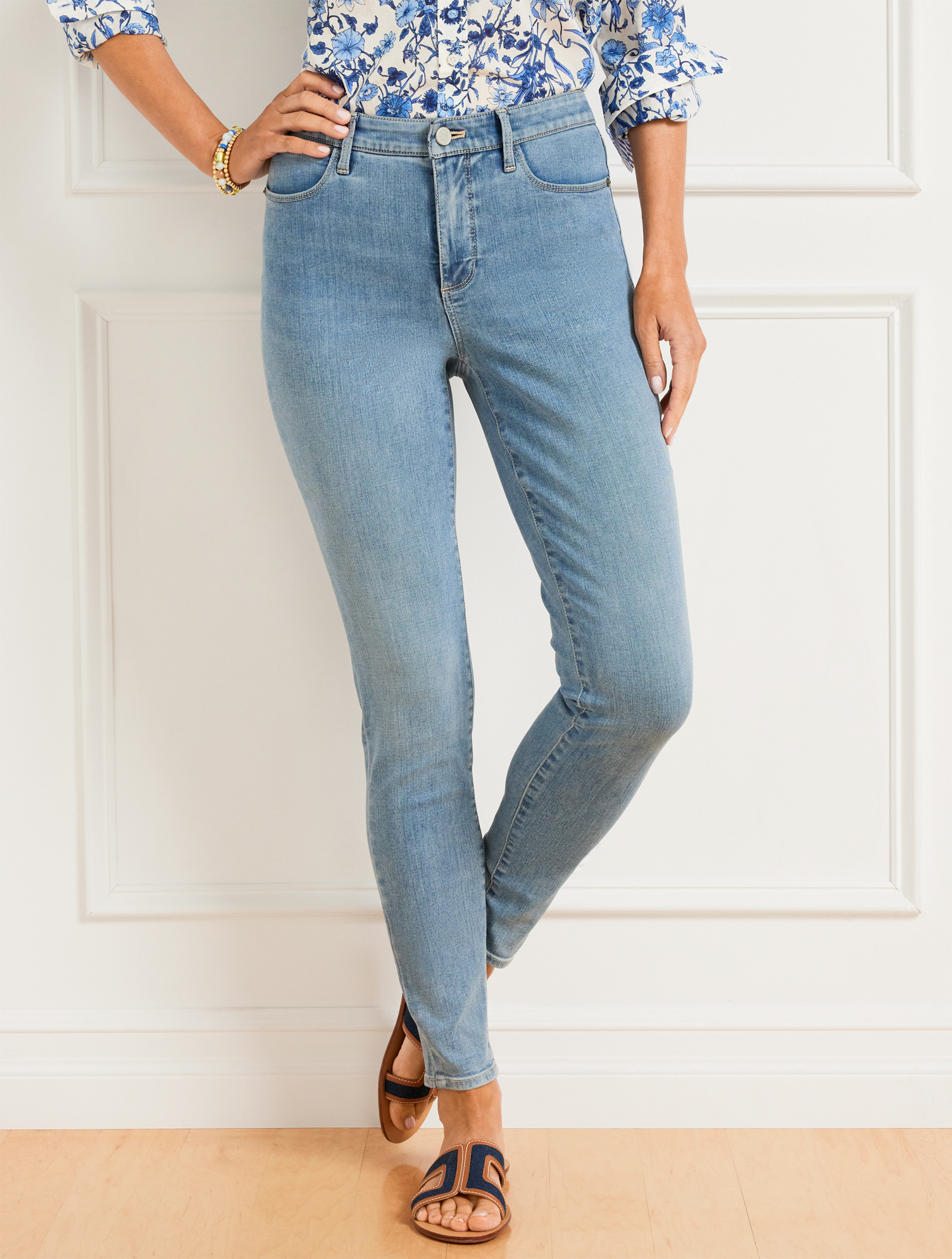 Plus Exclusive Slim Ankle Jeans - Providence Wash